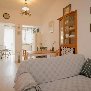  Apartment The Simple Place - Close To Slaveykov Square By Flat Mаnager Bulgaria