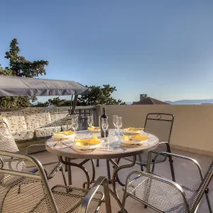  Apartment Near Sandy Firule Croatia